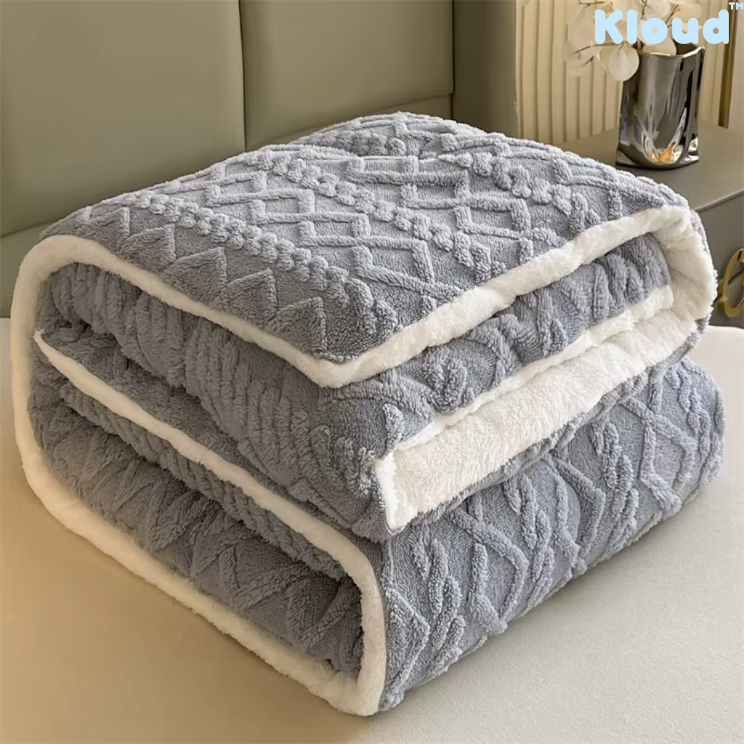 The Kloud™ Snug Blanket