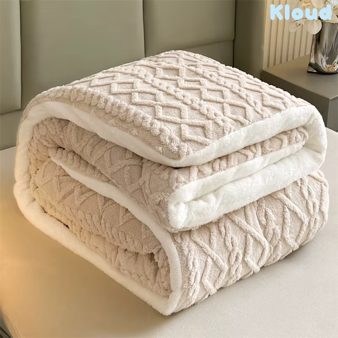 The Kloud™ Snug Blanket
